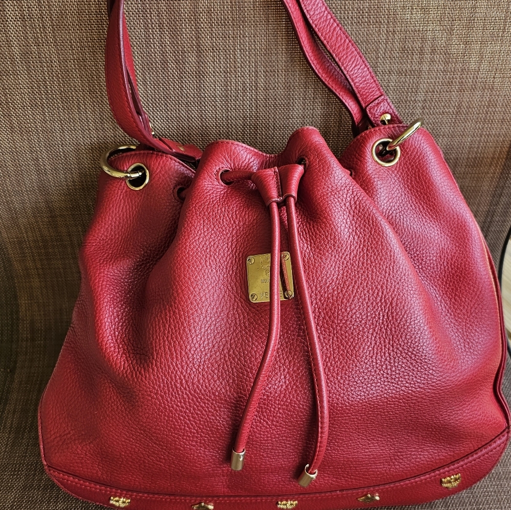 Mcm bucket crossbody
